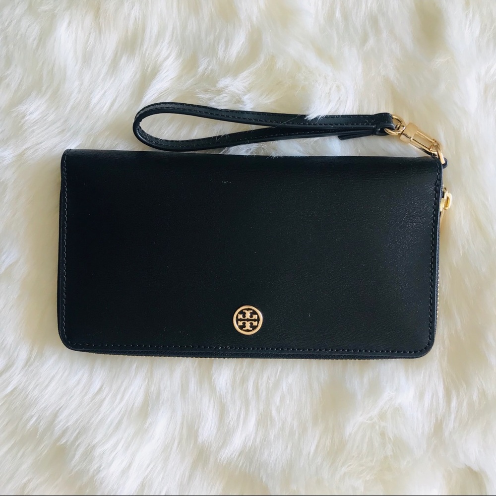 Authentic Black leather Tory Burch wallet/wristlet